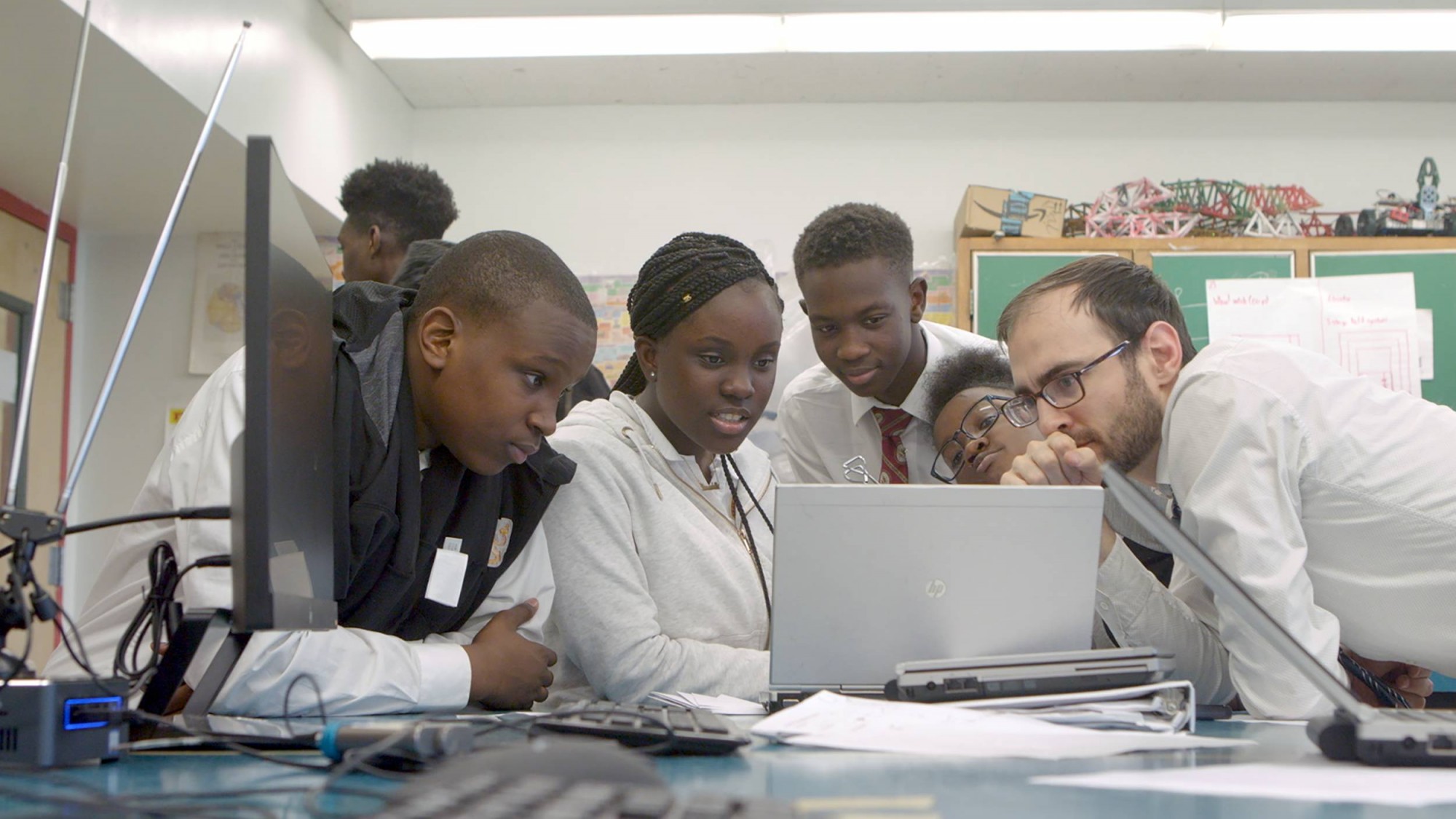 COSMOS Education Labs in Action Columbia Neighbors